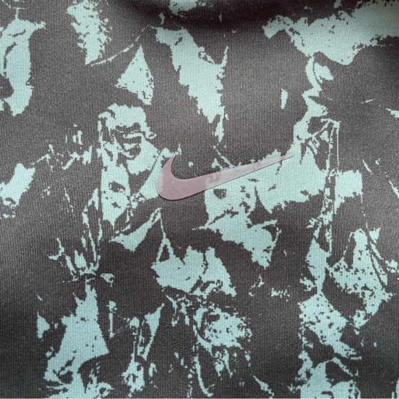 Nike Green Women's Tank Top M - Picture 4 of 5